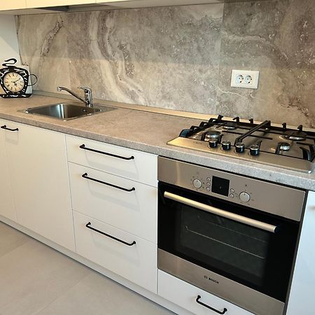 The Cozy Flat - Modern, New, 2 Rooms Apartment, Parking Bucareste Exterior foto